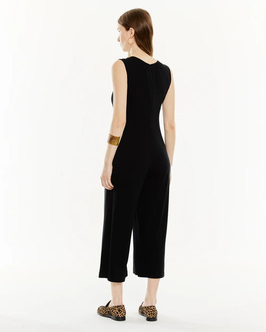 MONO LARGO CON ESCOTE