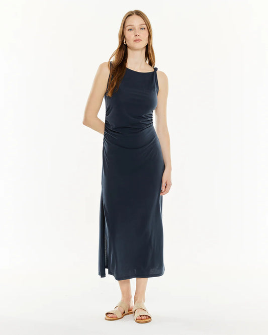 VESTIDO FRUNCIDO ENTALLADO